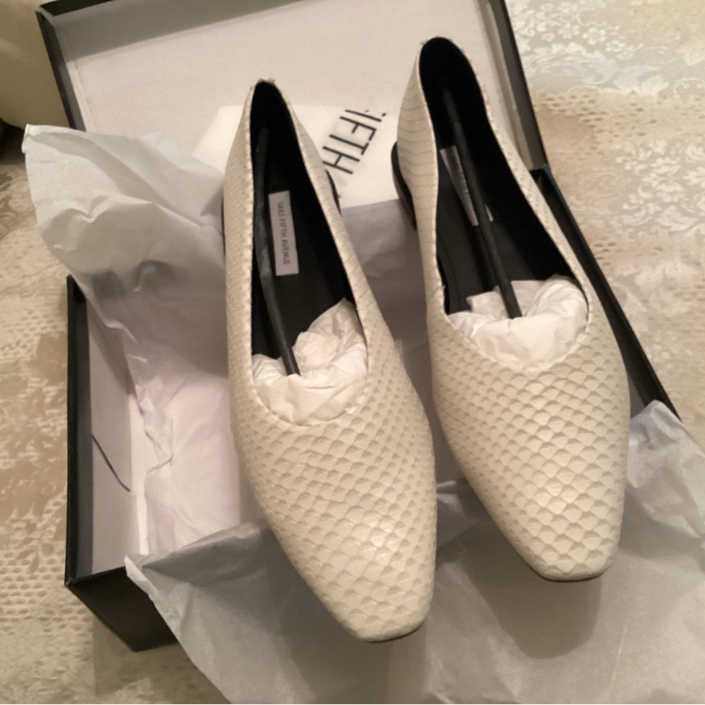 Ladies shoes